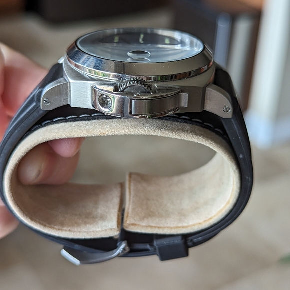 Men's Watch - Picture 2 of 10